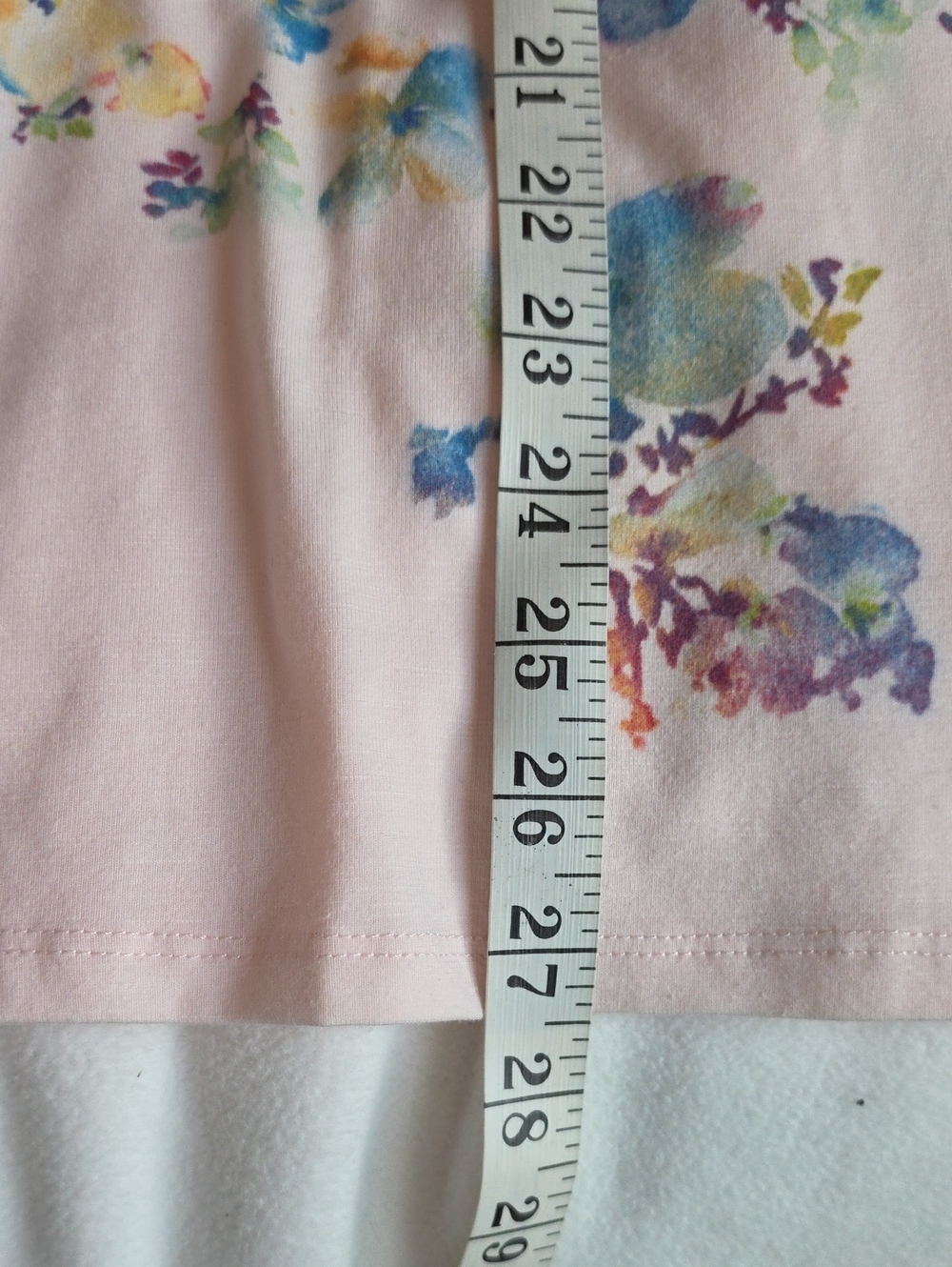 Quacker Factory Pink Floral V-Neck Top - Picture 5 of 6